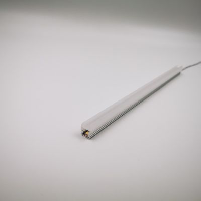 Eleganckie lampy LED do półek szklanych 6-8 mm