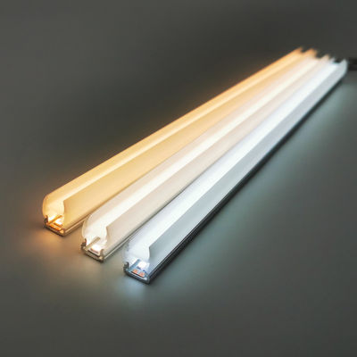 Jednorazowe lampy LED w ciepłym białym kolorze do półek detalicznych